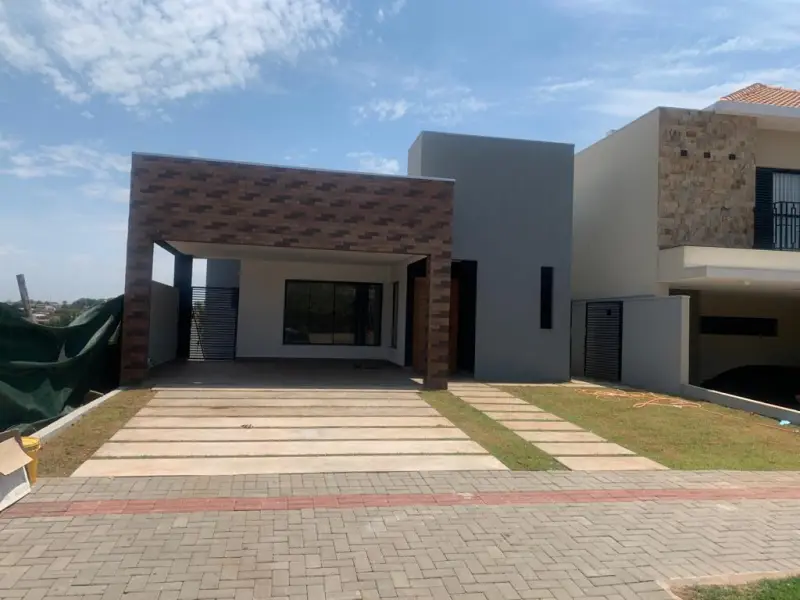 Sobrado Residencial Tangará, Parque Tauá, Londrina