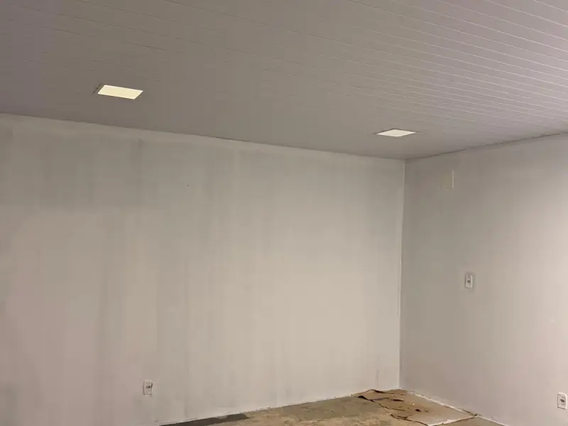 Barracão na região da UEL, foto 9 de 16
